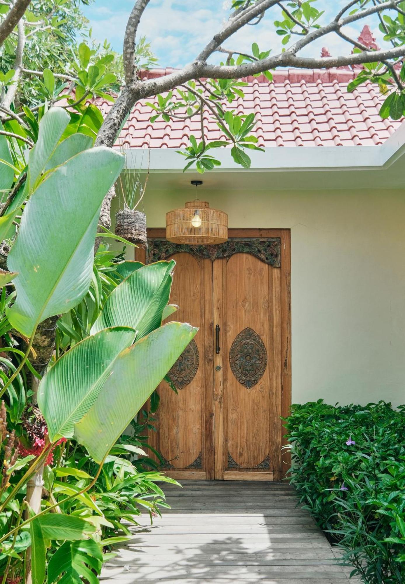 Villa Bali Manis - Modern Luxury 4br Walk To Street With Private Pool Seminyak (Bali)