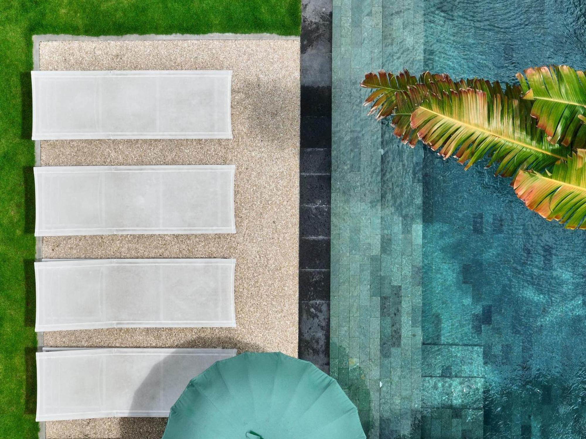 Bali Manis - Modern Luxury 4br Walk To Street With Private Pool Villa *