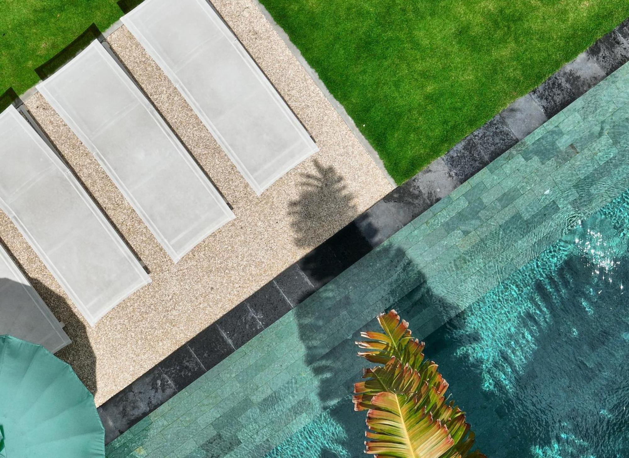 Bali Manis - Modern Luxury 4br Walk To Street With Private Pool Villa
