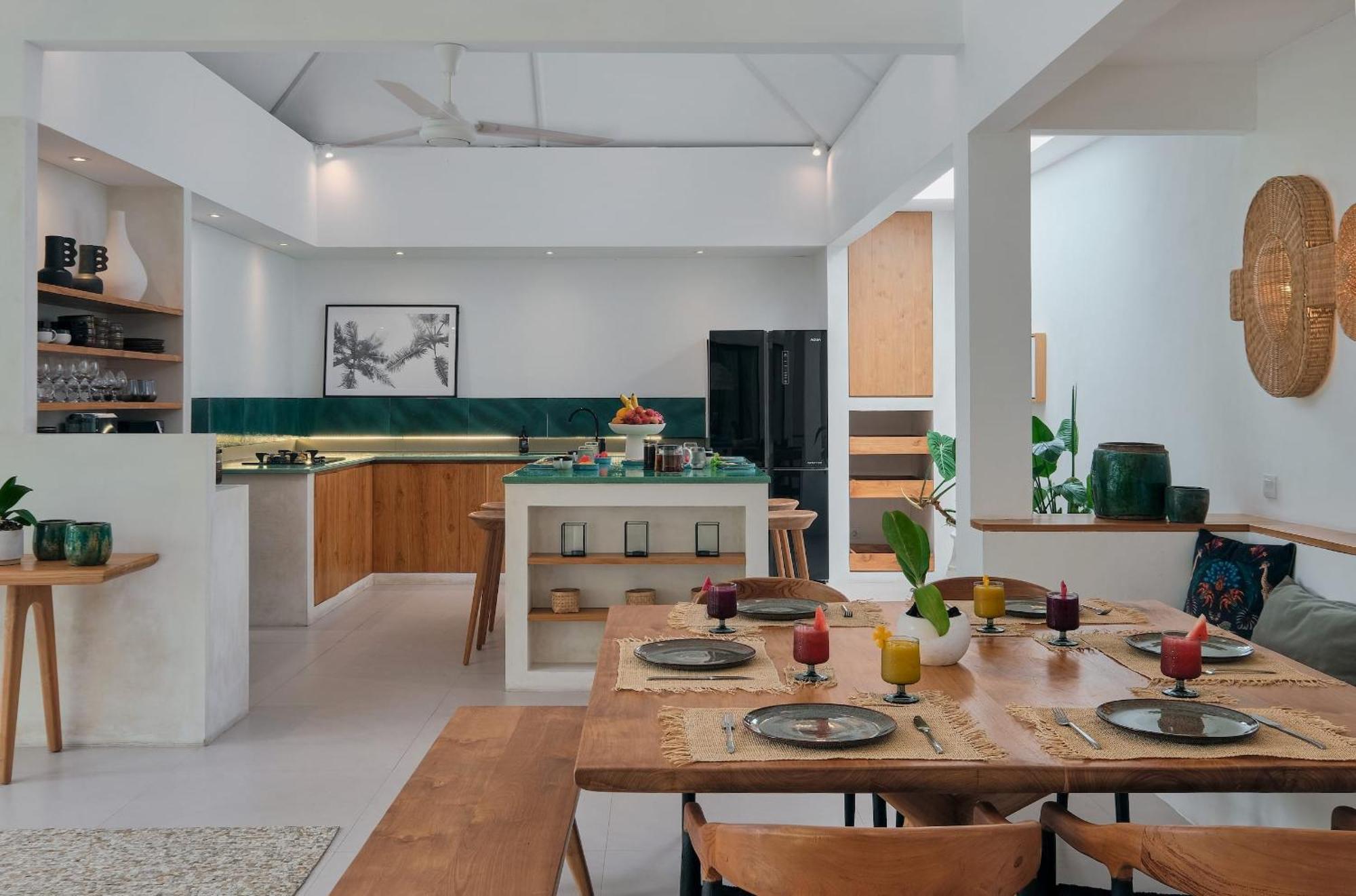 Villa Bali Manis - Modern Luxury 4br Walk To Street With Private Pool *