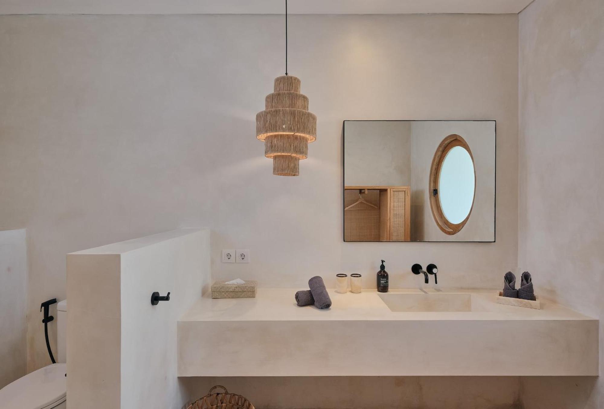 Villa Bali Manis - Modern Luxury 4br Walk To Street With Private Pool Seminyak (Bali)