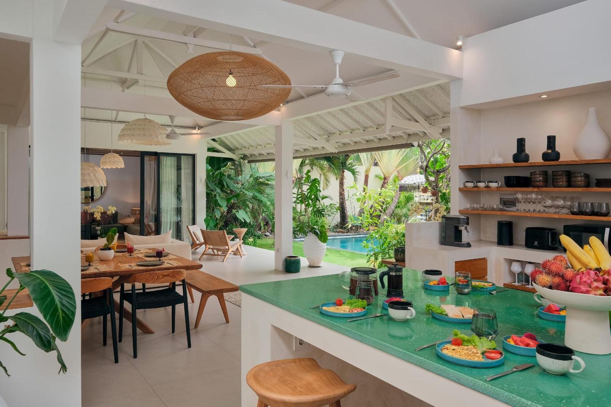 Bali Manis - Modern Luxury 4br Walk To Street With Private Pool Seminyak (Bali)